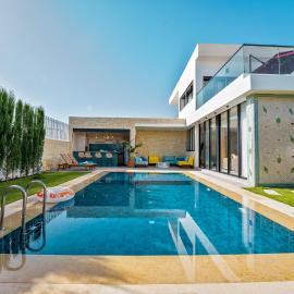 Luxury Villa Heated Pool Taghazout Bay, hotel in Tamraght Ouzdar