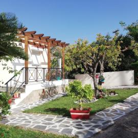 Maistros at Zakros, Apartment A, готель у місті Закрос
