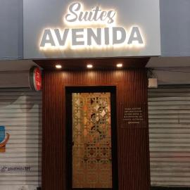 Suites Avenida, hotel sa Machala