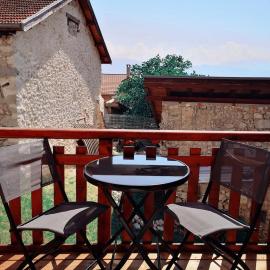 Studio Cosy au calme avec vue sur Belledonne, khách sạn ở Claix