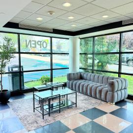 Nova Hotel Bronx, khách sạn ở Melrose