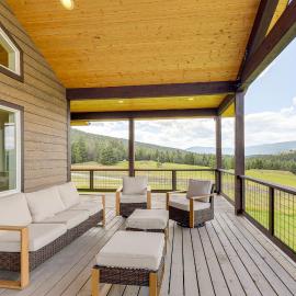 Mountain & Lake View: Rexford Estate on 28 Acres!