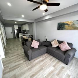 Condo ocean view one block Papas&beer Rosarito 1, hotel a Rosarito Beach