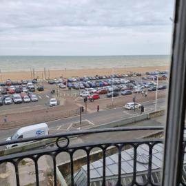One bedroom sea view sea front apartment, hotel in Hastings
