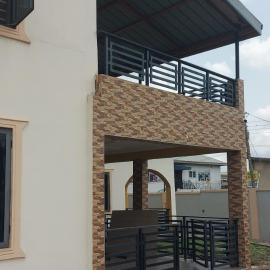 CARL's VILLA APARTMENTS