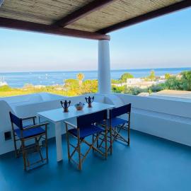 Casa Avocado - in the center, with a view and quiet, hotel en Stromboli