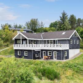 Nice Home In Fur With Sauna, hotel en Fur