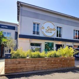 Hôtel Le Smile, khách sạn ở Saint-Vincent-Sterlanges