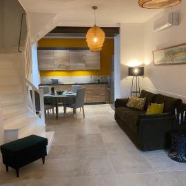 La maison des gardes, hotel in Noyers