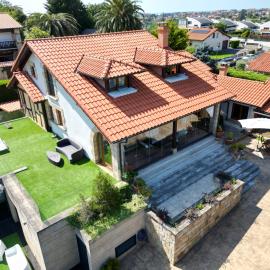 Villa Dala - Monabri, hotel v destinácii Suances
