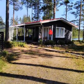 Mustajärvi, hotel a Konnevesi