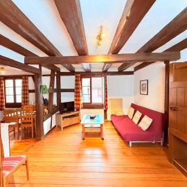 Authentique Alsacien - coeur historique de Rouffach, hotel din Rouffach
