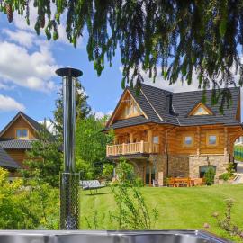 Wood House, hotel in Nowy Targ