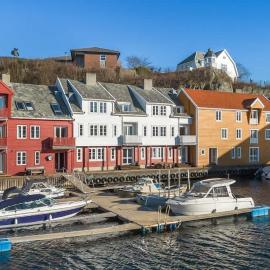 Central sea house apartment - 2 BR - Free parking