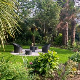 Appartement dans un parc arboré privé, hotel Bégard városában
