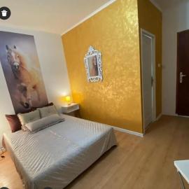 Golden room
