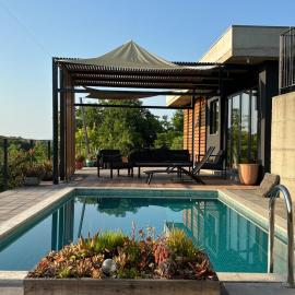 Vacation home, private pool & whirpool jacuzzi outhouse377, hotel i Sveti Ivan Zelina