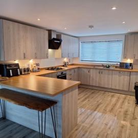 Coastal 3BR Garden & Parking