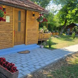 Smjestaj na selu KLARA, hótel í Staro Selo