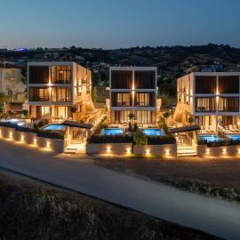 Anore Luxury Suites, hotel u Nikiti