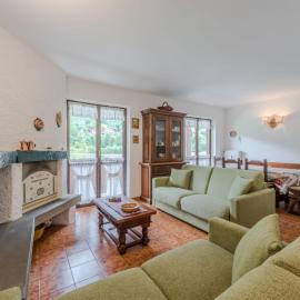 Apartment La Casa dei Frassini by Interhome