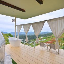ภูวินคาเฟ่ โฮมสเตย์ Phuwin Homestay Monjam, hotel i Mon Jam