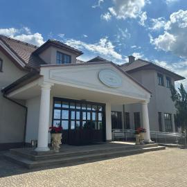 Hotel Dudek, hotel en Mniów