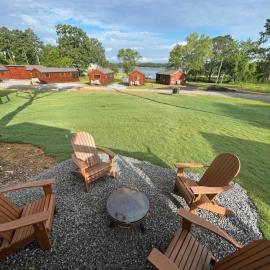 Cowan Creek Lodges, hotel u gradu 'Centre'