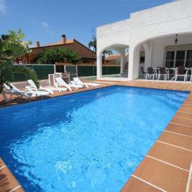 Casa con Piscina Privada, Cerca del Mar, WiFi Gratuito, Aire Opcional, Se Admiten Mascotas - ES-184-8