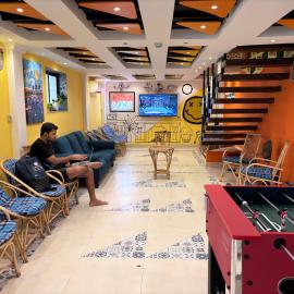 OSTELO Mumbai Airport Hostel, hotel di Mumbai