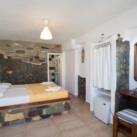 PAROS APARTMENT MELAS b3