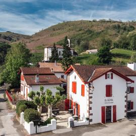Maison Elgenia, hotel en Saint-Martin-dʼArrossa