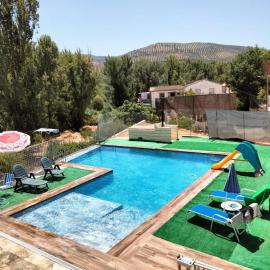 Vivienda rural Saltos de la Osera, ξενοδοχείο σε Mogón