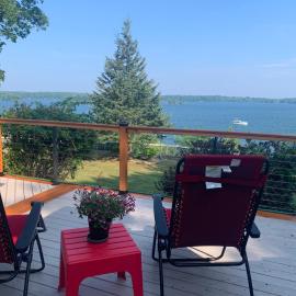 Q Estate Guest Suite heated indoor pool, hotel in Westport