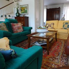 Silenzi Holiday Home, hotel a Fertilia
