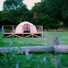 Nyland View The Paddocks Glamping, хотел в Draycott