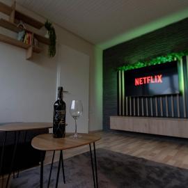 Modern Cozy Apartment With Stars, hotel en Weiden