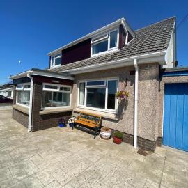 Viesnīca Cilhaul Holiday Let Sleeps 8 pilsētā Llandysul