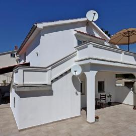 Apartments with parking space Suha Punta, Rab - 17239