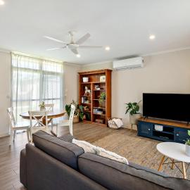 Bay Breeze, hotel in Deception Bay