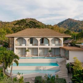 Le La Lake Resort and Spa、ケーンクラチャンのホテル