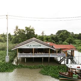 Vla moon boutique، فندق في Ban Bang Phlap