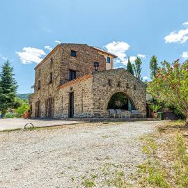 Awesome Home In Laureana Cilento, hotel u gradu Laureana Cilento