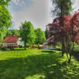 Orange House, hotel in Kladenské Rovné