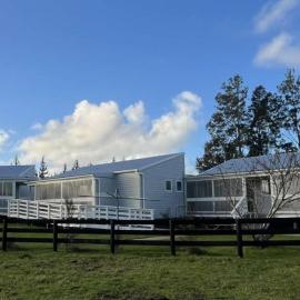 Te Tihi Noho Shared Accommodation, hotel u gradu Pouto