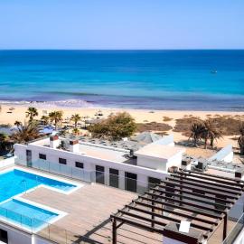 Apartamentos Golfinho Dourado `Edifício Lux,s, hotel u gradu Santa Marija