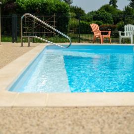 Camping les Avenières, hotel di Manthes