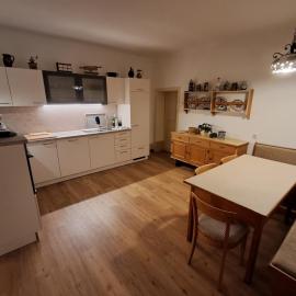 Bauernhaus mit großem Innenhof und Garten - ideal für große Gruppen, hotelli Seefeldissä