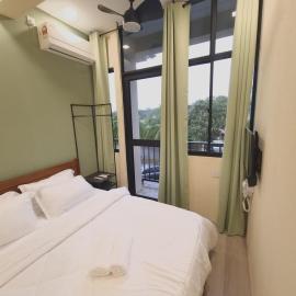 Kenyalang Saberkas Apartment Homestay, מלון במירי