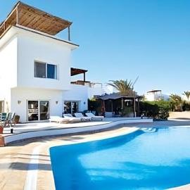 Coral Blue 'An expansive spacious 4 bedroom villa in El Gouna'